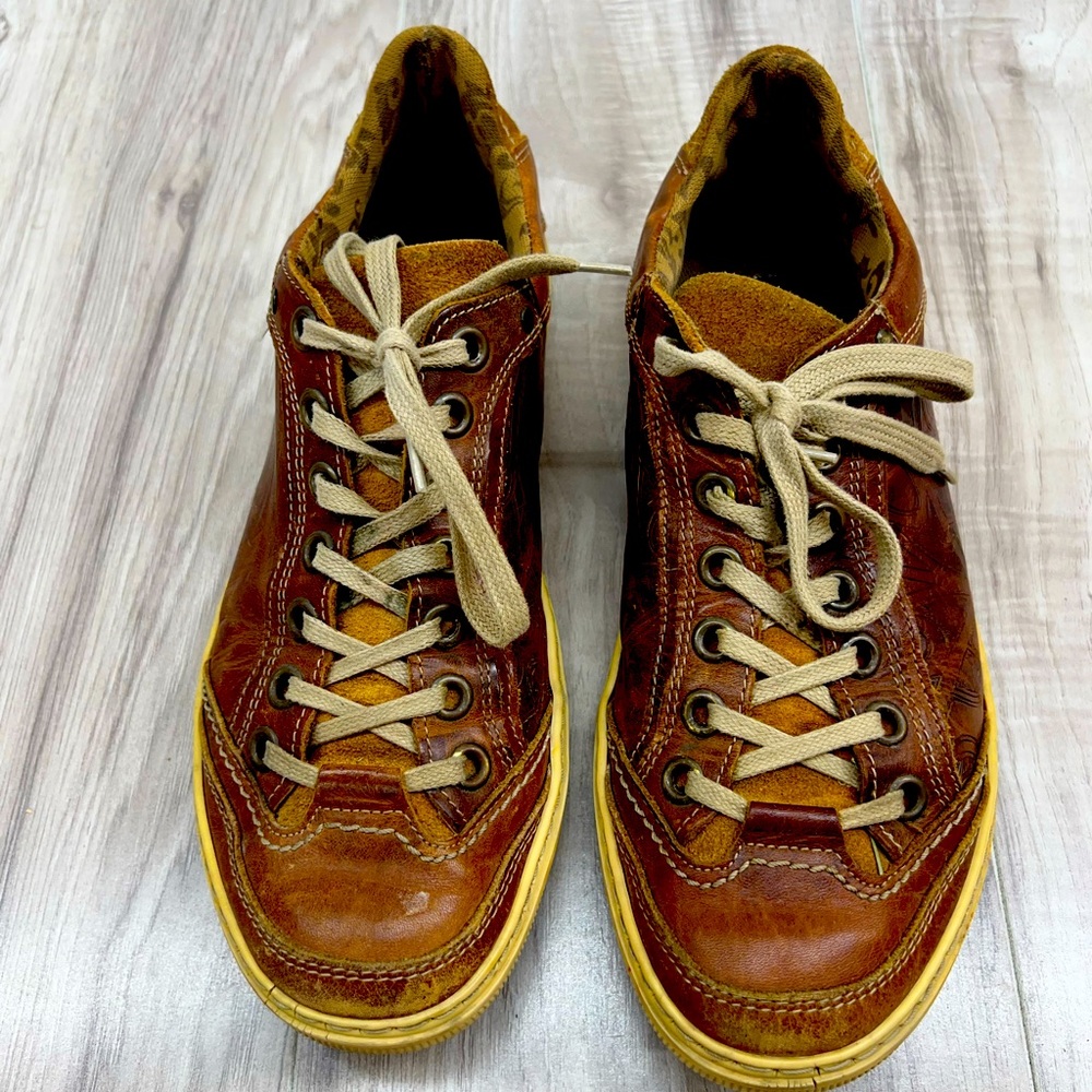 Mens leather European Bullboxer shoes- 43